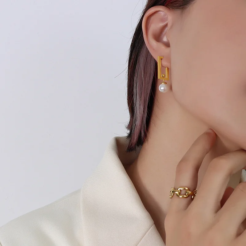 Fashion Hollow Square Pearl Drop Earrings 18K Gold Plated Stainless Steel Geometric C Shape Earrings for Women YF2244